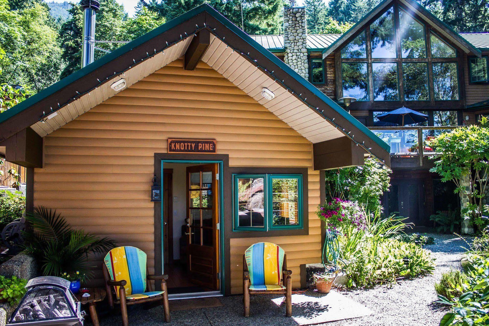 Tranquility Bay Waterfront Inn Sechelt Exteriér fotografie