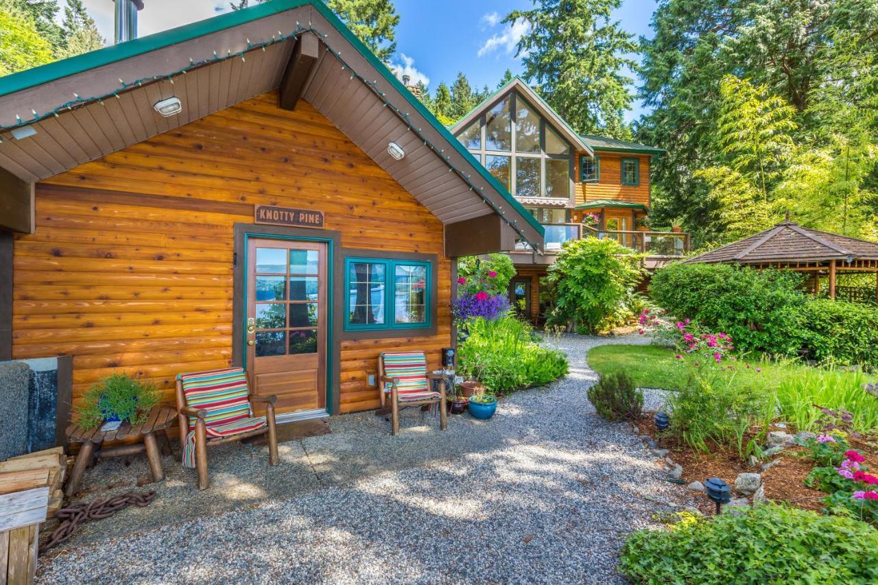 Tranquility Bay Waterfront Inn Sechelt Exteriér fotografie